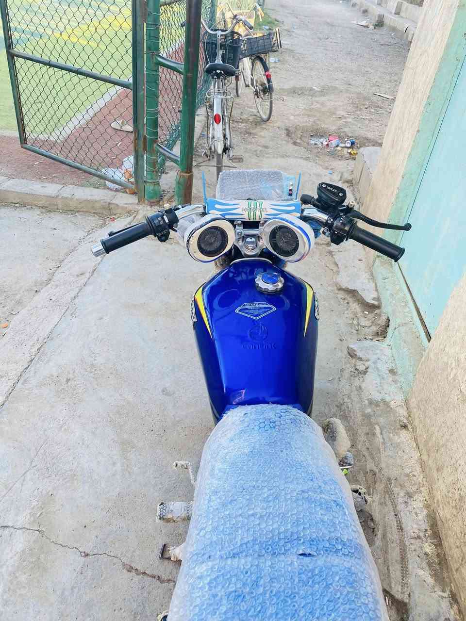 السلام عليكم تايكر مديل ٢٣ مكفول كفاله عامه ب ٦٠٠. وبي مجال ***********
