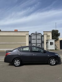 نيسان صني لون رصاصي 2020 مكفول من الصبغ و التبديل فقط طخات قليه و السو...