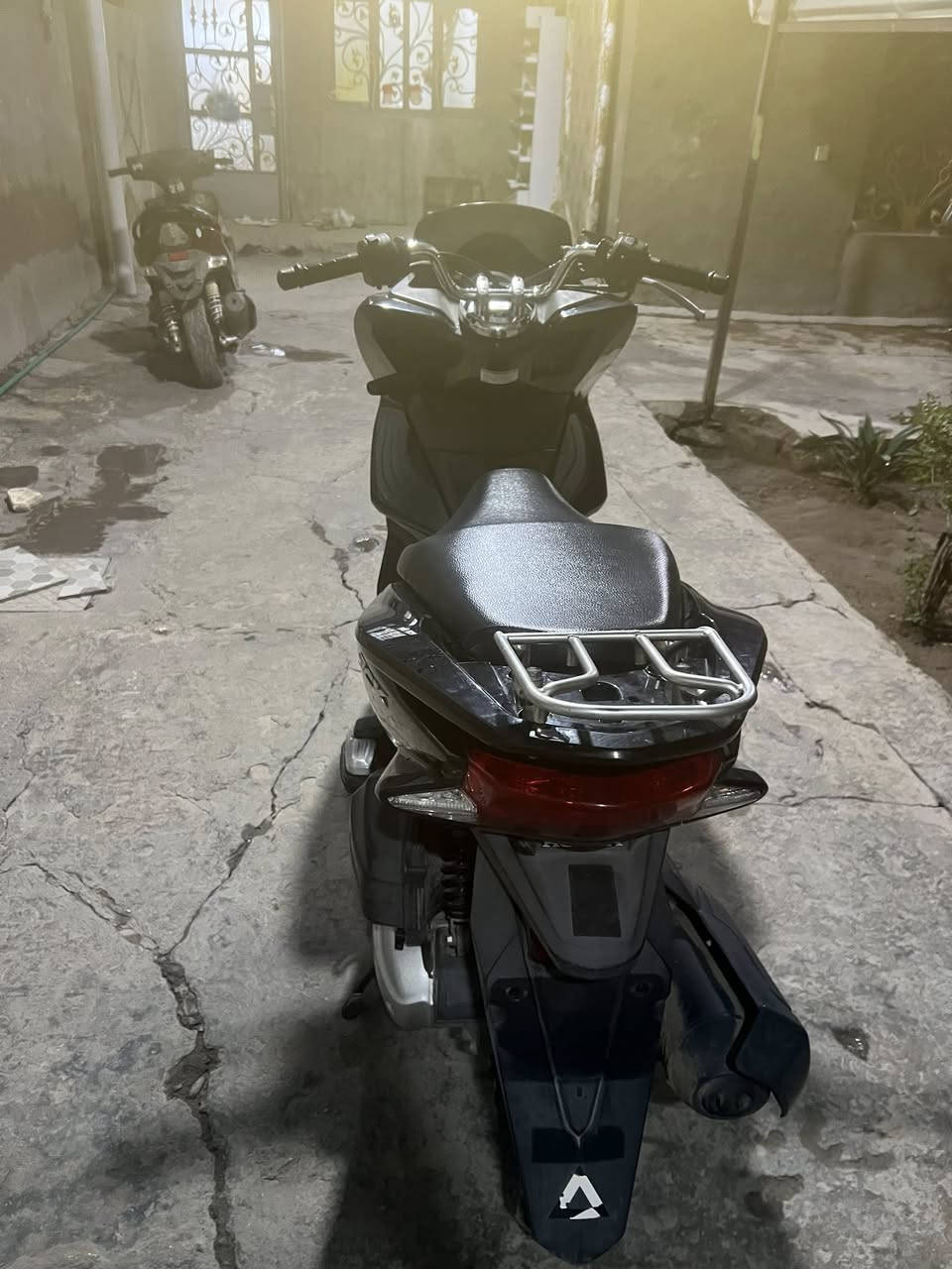 سلام عليكم بي سي اكس جيل ثاني للبيع لميعرف سعرها ليعلق ماخذها حاويه قبل ٥شهور اقل بيها ملاحضات كلش بسيطه شخطات وكفاله عامه اي نقص مابيها جيب الف فيتر سعر١٩ورقه وبيها مجال كفاله عامه بياع شراي مابيعلك تجي اخليك ع عيني وراسي لميعجبه لسعر لايعلق ويكسر بحلال ناس ١٩ورقه بغداد ابو دشير لعنوان***********
