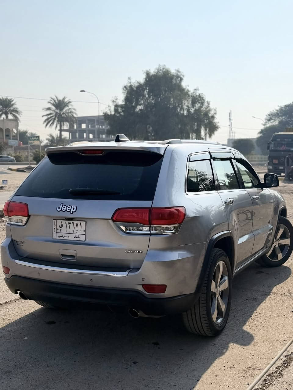 —————————
للبيع 
جيب كراند شيروكي 2014
رقم بغداد 
٦سلندر
——————————-
السيارة مواصفات limited
*بصمه
*فتحة
*جنطة كهرباء 
*كراسي جلد 
*تدفئة مقاعد +ستيرن 
——————————————-
سيارة بيهة بابين وجاملغ امامي مبدلات نفس اللون من جهة السايق 
ايربالك برده فقط وصور الحادث موضحة بجم كبس 
—————————————-
مكانه: المحمودية
السعر :١٨٧ وبيهة مجال 
هـ :***********
