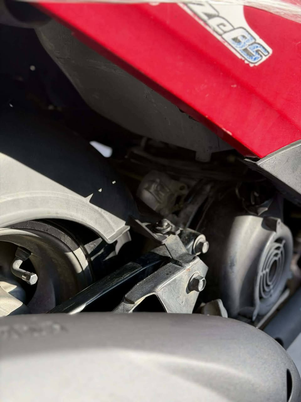 سلام عليكم دراجه بريز ببغاء مكفوله كفاله عامه شلعه معدل دراجه مداريها بازين محسن او دهن امازويل جيب الف فيتر وياك دراجه كلها بلاديه ختم واحد سعرها ٩٥٠ وبيها مجال مكاني بغداد شارع حيفا رقم ***********
