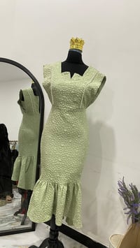 فستان • مستعمل • قياس ٣٨