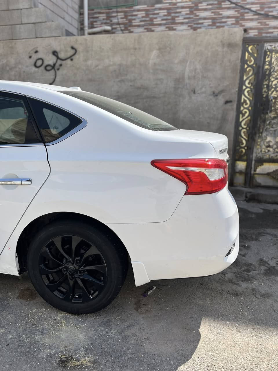 للبيع او للمراوس نيسان سنترا 2019 sv رقم بصرة شرط التحويل
محرك 1800 
السياره جاهزه من صدر وحدادية تبريد تدفئه  
شاشه كار بلاي 
تحكم سرعة 
بصمة 
انظمة قيادة عادي ، ايكو 
كامره خلفية 
تحكم ستيرن جهتين 
تخم تاير جديد 
ماشيه 74 الف
حادث امريكا جاملغ وبنيد وبلعراق صار بيها بارد باب العبري  
السعر 95 وبيها مجال
 ***********
مكان السيارة : بصرة
