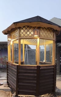 كشك • للبيع