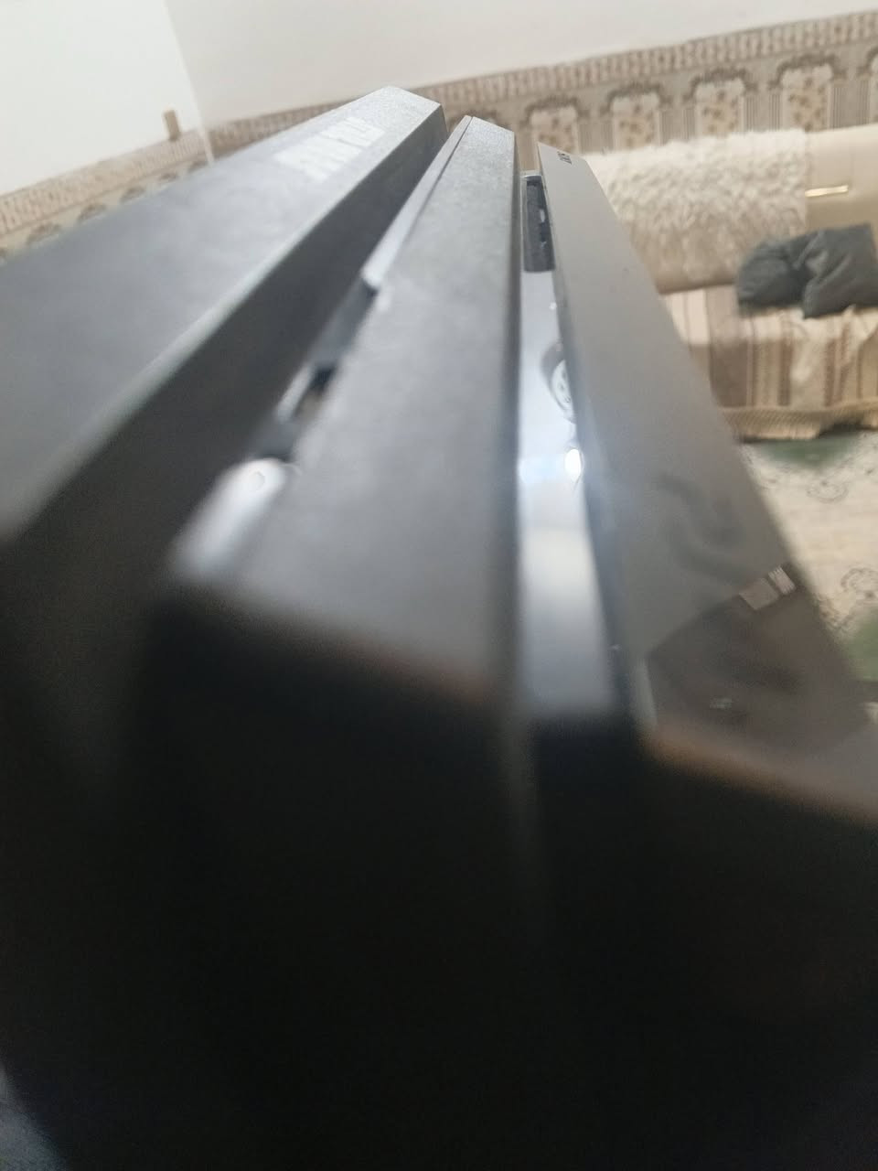 السلام عليكم بلي فور برو مهكر نضام 12.52 باندل نسخه ستار ورز مع جويستكات نسخه فايف نوعيه زينه مع قرص التهكير كامل ملحقات الجهاز نضيف شرط ممفتوح السعر 350 وبي مجال بسيط  مكاني كربلاء *********** واتساب
