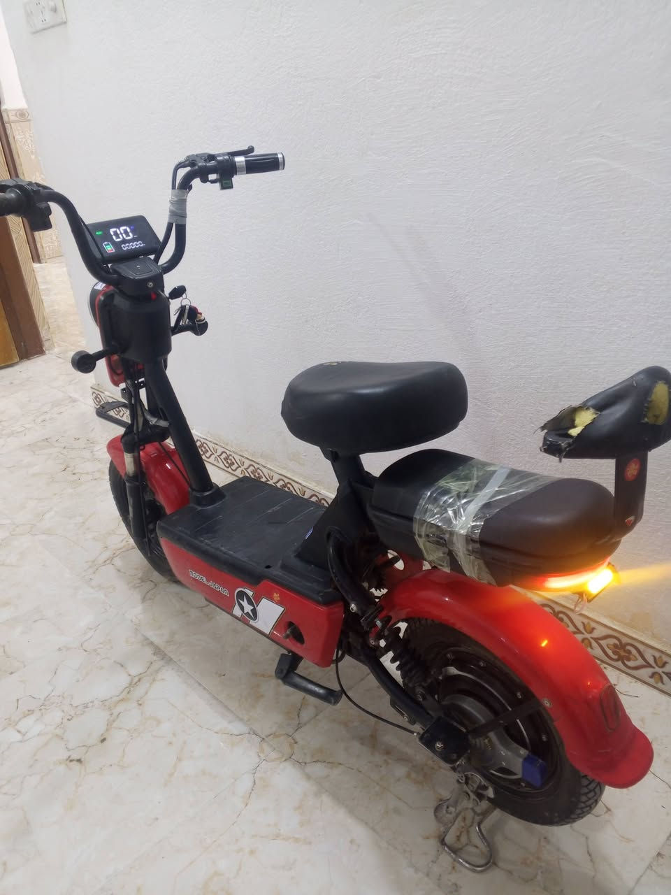 للبيع نضيفه السعر 225 الاتصال ***********
