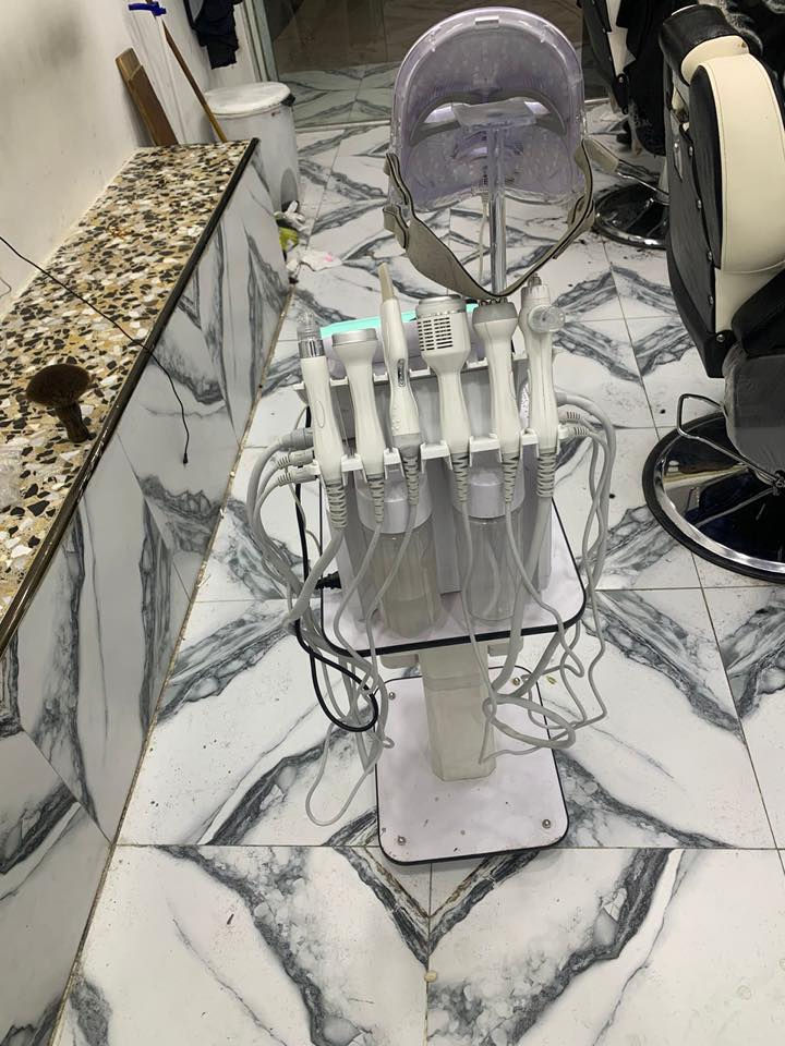 سلام عليكم شباب هذن جهازين للبيع الهيدرو ٢٥٠ الف امانة الجهازين جدد وستخدام كلش قليل وجهاز لبخار ٥٠ الف الرقم ***********
