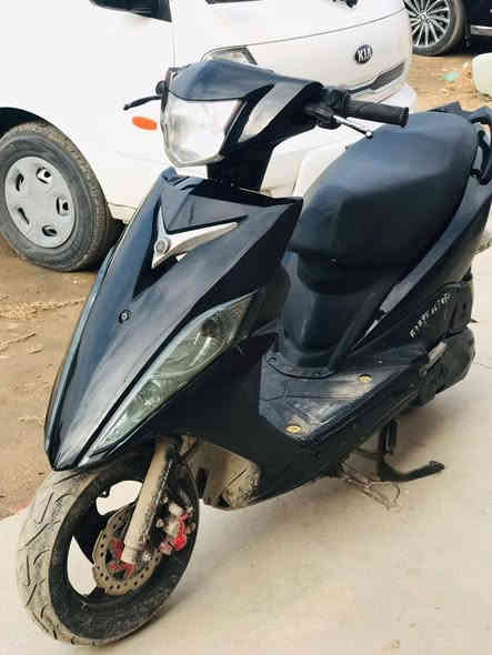 دراجة ماكس مضلع نوزل ياباني للبيع 
كاملة اي نقص ما بيها
مكينة بلادي ما مفتوحه 
ب 750 الف 
مكاني ( السدة / الميثاق ) 
***********
