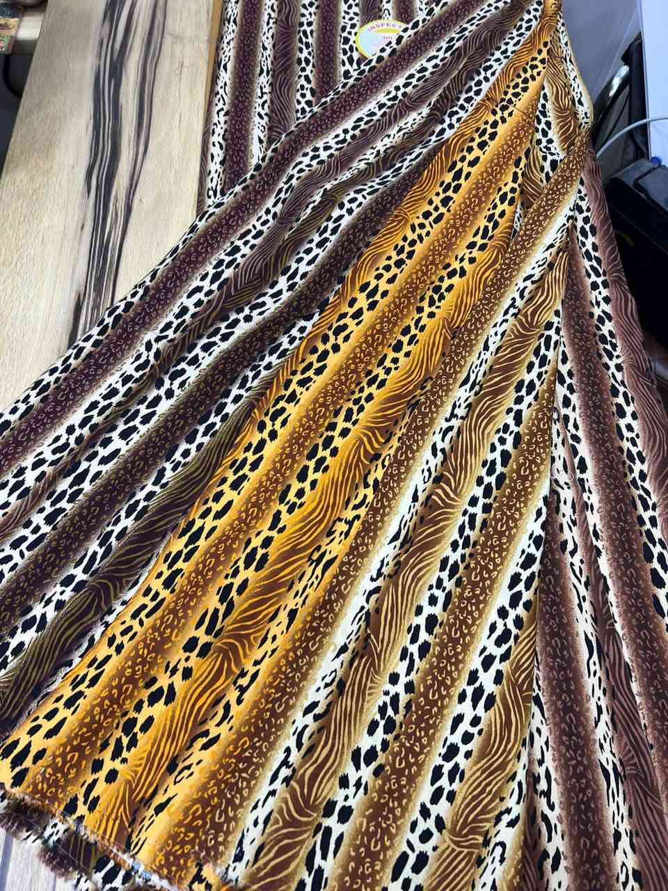 سيلين قطني  ايطالي 🌹🌹
خامة روعة ونقشات راقية 💯💯
فقط عليك الاختيار
~~~~~~~~~~~~~~~~~~
محلات #مصطفى #الجيزاني
بغداد الشورجة شارع الرشيد
( خان كتان) (وسوق العاني )
(فقط جملة )
للتواصل *********** #واتساب
