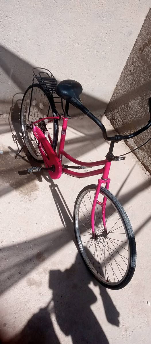 السلام عليكم باسكل للبيع نظيف
گدام عينك ولسعر 70 وبي مجال 
العنوان السماوه


**إذا كنت صاحب هذا الإعلان وتريد حذفه لأي سبب، رجاءا أرسل رسالة إلى الدعم الفني**