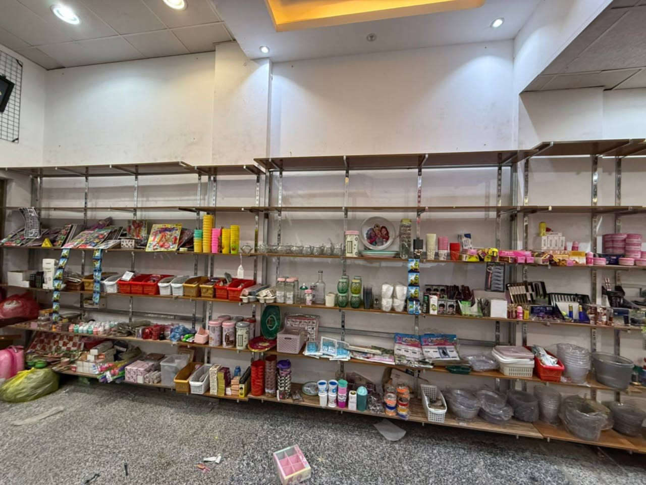 الرفوف والستاندات وعربانه للبيع 
السعر مليون ونص 
العنوان بغداد الحرية


**إذا كنت صاحب هذا الإعلان وتريد حذفه لأي سبب، رجاءا أرسل رسالة إلى الدعم الفني**