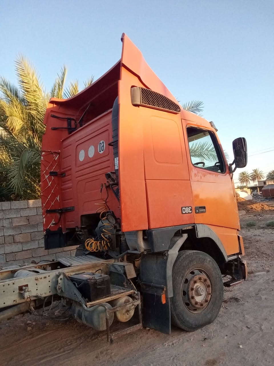 السلام عليكم فالفو للبيع موديل ٩٧ رقم انبار مربوطه عربانه محرك بي تنقيص/شاصي كير اكسن مكفولات السعر ٧٥ وبيه مجال رقم *********** /
