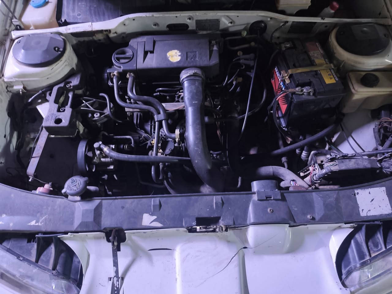 سياره بيجو بارص موديل 2012 
كيار ومكينه خير من الله 
تخم تاير جديد
بكان السياره ببغداد 
رقم السياره نجف..
رقم الهتف ***********..متواجد بس وتساب 
سعر السياره 30ورقه بيه مجال حك الجيه
