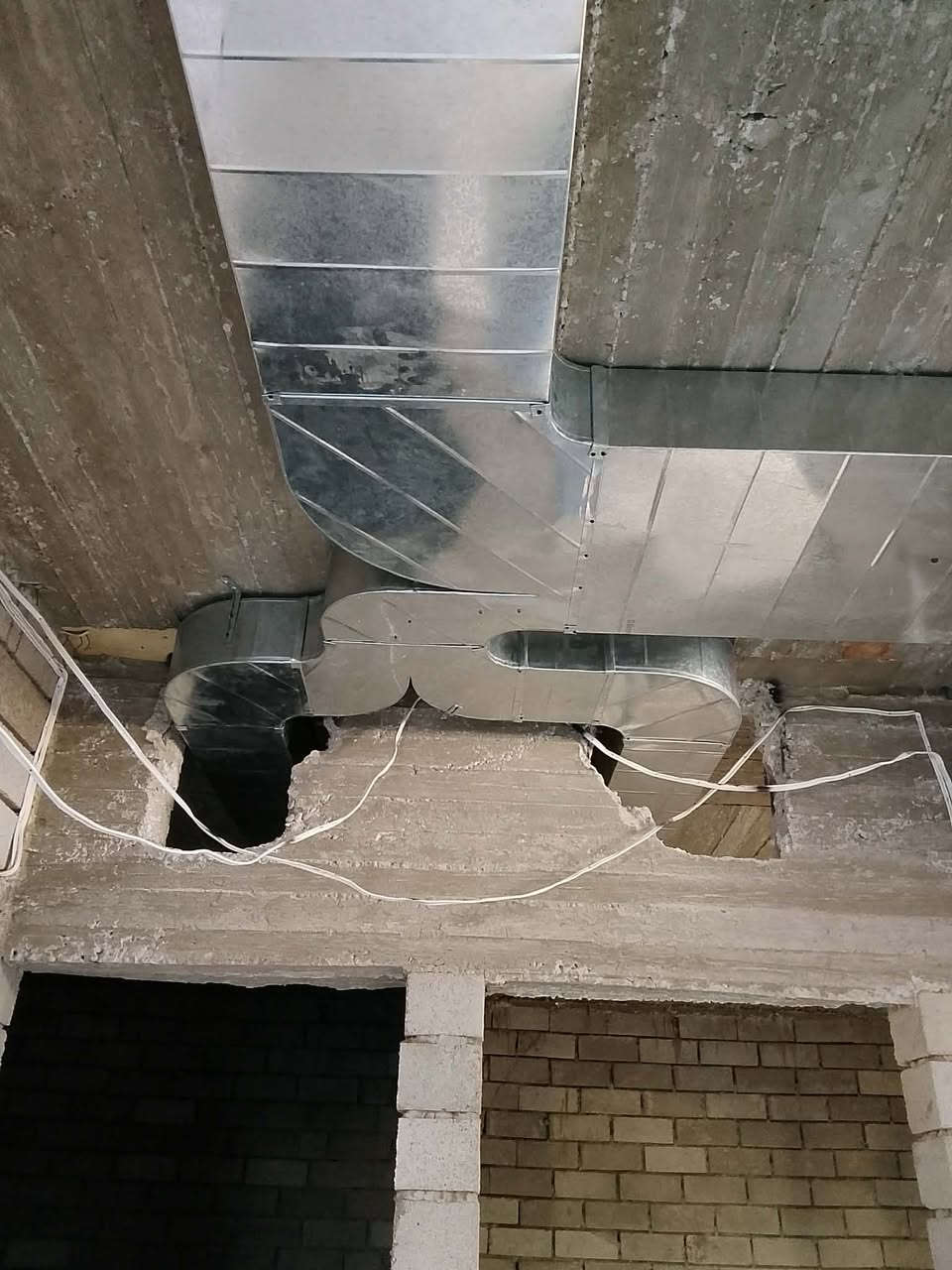 السلام عليكم اليريد ابو دكتات تبريد مركزي اسطه بل دكتات خبره اكثر من 15سنه لعمل دكتات تبريد مركزي وعمل ساحبات المطابخ والمطاعم اسعار مناسبه والكافيتريات والبيوت الرقم  كورك *********** اسيا *********** اسيا مع عنوان موصل حي شيماء محل المهندس  مندوبه ملاك لتحتار 😍😍🥰🥰🌹🌹🌹اسعار مناسبه مع اسطه ابو زيد الطائي شاطر وشغلو كدامكم نضيف شرط 🔨🪛👌👌📞📞👷‍♂️
