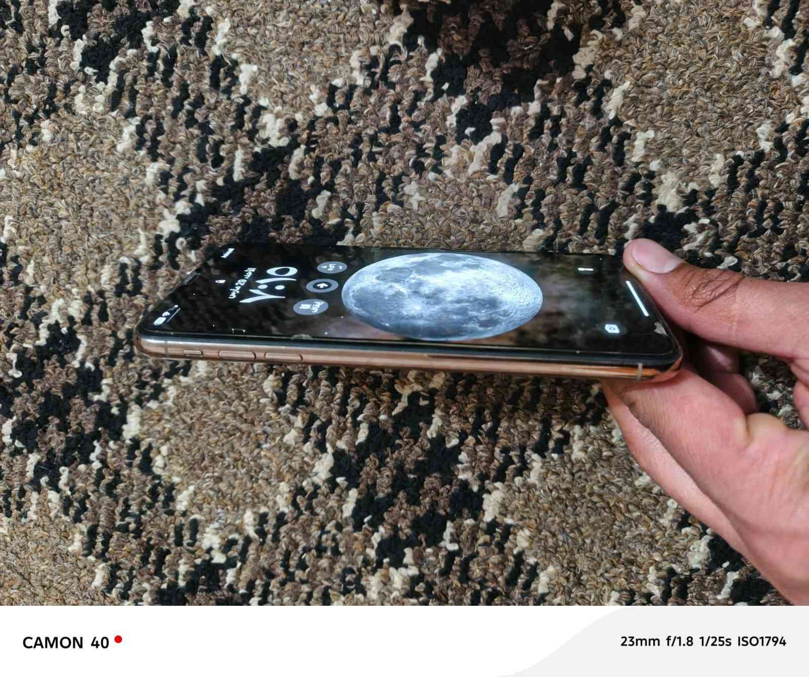 السلام عليكم ايفون اكس ماكس للبيع نضافه فول كلو وضع شركه ما داخل اي صيانه  
1)ذاكره 256
2)بطاريه 75
3)السعر 200قفل
4)يرهم مراوس   
 الاتصال ***********
