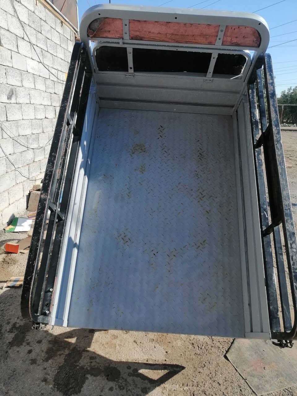 ستوته للبيع واحد وعشرين  بطاريات نص عمر  بدي جديد ٦٠٠و ٥٠   رقم ***********  بغداد ابو اغريب
