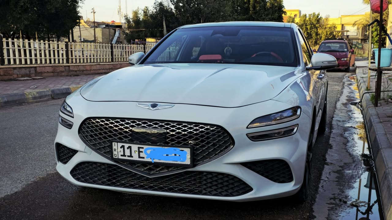 genesis g70 2022 ) وارد أمريكي
رقم  بغداد الدولي هزه جديده 
عداد: 52 الف كيلو 
المواصفات :  
•  مُحرك السياره  6 سلندر توين تيربو 
مزود بشوته وعطاس وكاله K&N  الامريكيه يعني السياره جدا قويه 
• لون سموك 
•داخل لون اسود مطرز ب احمر
•گشنات أمامية كهرباء جلد أسود مطرز احمر
.كشنات تدفئه تبريد 
•  تبريد قطعتين 
•   بصمه 
•  كامره خلفية 
•   نضام الكشف المحيطي في حالة الباركنك 
• تشغيل عن بعد 
•  اوتو هولد 
•  اوضاع القياده 5
- (سبورت - سبورت بلاس - أيكو - سمارت - مخصص )
•  نقاط عمياء  
• حساسات - امامي - خلفي - جانبي 
•  تحكم  مع شفتات 
•  نظام تحذير مغادرة المسار. 
.  نضام تفعيل مباشر للضوء العالي في الطريق المعتم 
•  نضام القيادة الذاتية 
•  نظام المساعدة في الحفاظ على المسار. 
•  نظام المساعدة في تجنب الاصطدام الأمامي. رادار 
•  نظام تثبيت السرعة التكيفي. 
•  نظام صوت Lexicon مع 15 سماعة 
•  شاشه 12.3 بوصة  تدعم كار بلي واندرويد اوتو 
•   إطار السياره ١٩
.كشنات وستيرن كهرباء مع خاصية الخزن
.مرايا جانبيه شفط واشارة وهيتر ورادار و قلاب
.فتحة سقف بانوراما
حادث السياره 
البنيد مبدل نفس اللون 
الجاملغ تعديل 
كير مكينة كفالة كلها بلادي
سعرها 235
واتس ***********
