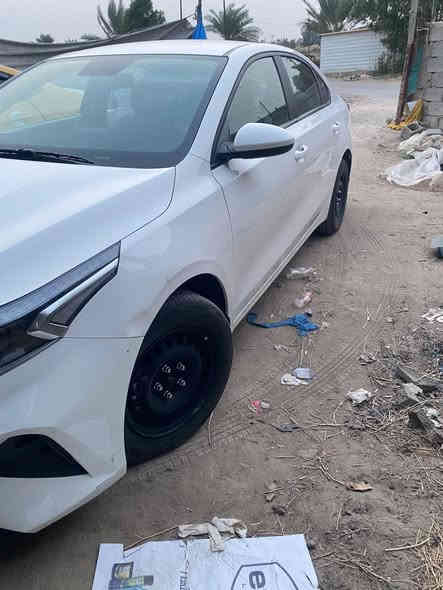 السلام عليكم 
كيا سيراتو 2024 
 خليجيه 
مكينه 2000
السياره ماشيه ٩٥ الف 
السياره بدون صبغ او بارد 
بيه رصعات 2 
وطخه بالدوسه 
السعر 169 ورقه وبيه مجال 
مكان السياره اليرموك اربع شوارع 
الاتصال 
*********** 
***********
