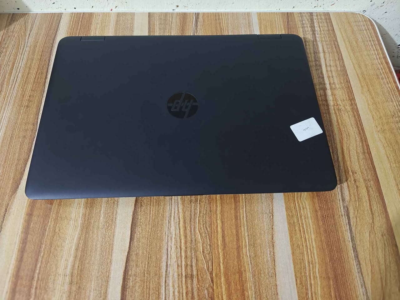 متوفر لابتوب Hp 650 G2 من الجيل السادس
يحتوي على كرت خارجي 2GB
(السعر_285_الف_عراقي)

✅hp 650 G2 الجيل السادس موديل 
🔥intel core i5-6300U  6 th Gen المعالج 
✅RAM 8GB الرام
🔥SSD.256GB الهارد 
✅ AMD Radeon R7 M350 2GB الكرت الخارجي 
🔥intel HD Graphics 520 كرت الداخلي
✅Display 15.6 inch حجم الشاشة
🔥WINDOWS 10 PRO النظام 

المواصفات: -
🔵الموديل HP 650 G2 
🔵كور i5 الجيل السادس 
🔵الرام 8 كيكا
🔵الهارد ssd 256 كيكا
🔵الكرت الداخلي انتل 8  
🔵الكرت الخارجي 2 كيكا منفصل 
🔵حجم الشاشة 15 انج
🔵ويندوز 10 برو. اصلي 
………………………………………………………………
ضمان سبوع كامل استبدال في حالة وجود اي خلل
الملحقات الشاحن الاصلي وحقيبة
يوجد توصيل لكل العراق 🚗
واتساب ***********  اتصال *********** ☎️ بغداد, العراق
