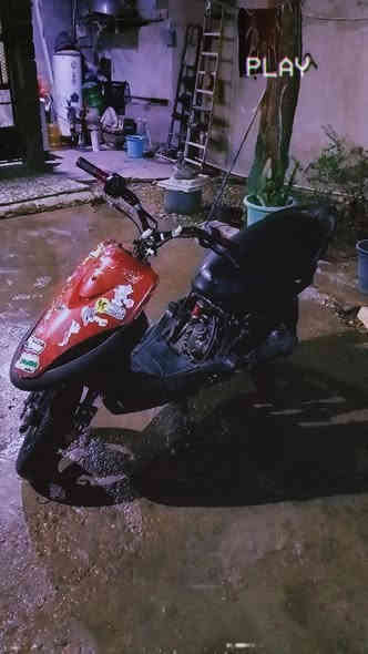 بوشه 55 صالنصه ودبلات ومري ويدات بانزين وبريك وعقل رياضي واقيه كاربون فايبر  شلعه تموت بيها مكاني مدينه صدر سعرها 300وبيها حك الجيه ***********واتساب
