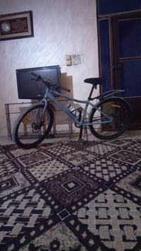 بايسكل كيمو للبيع نضيف حجم 26 كله معدن الامنيوم كير شغال 8 نمر بريك ام...