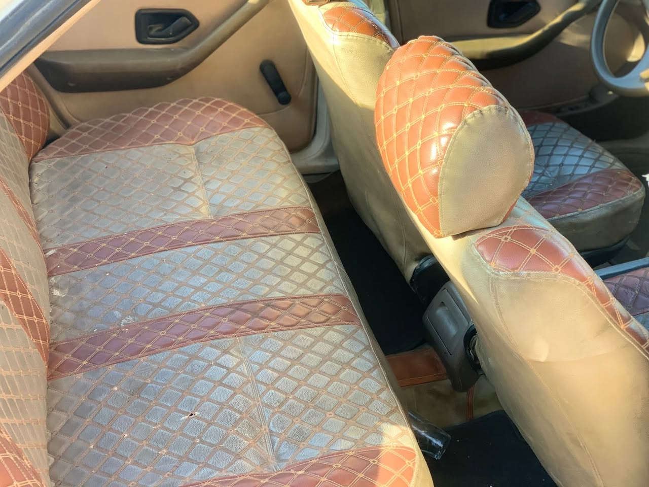 سلام عليكم بيجو جلاكس موديل ٢٠٠٩ هزه جديده سيارة جاهزه من كولشي تحويل مباشر بيها تنقيص مه تنقص بس خيط تبخير لسعر ٢٢ وبيها مجال قليل لعنوان بغداد لتصال على هذا لرقم ***********
