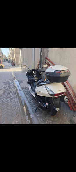 سلام عليكم شباب دراجه سلفر 400للبيع فقط مكاني مدينة الصدر (السعر 14)***********
