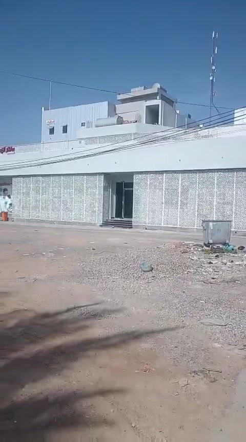 قطعه طابو ملك صرف موقع جدا مميز خلف مجمع محمد كمال ركن170 متر واجهه 10 عمق 17 
***********
