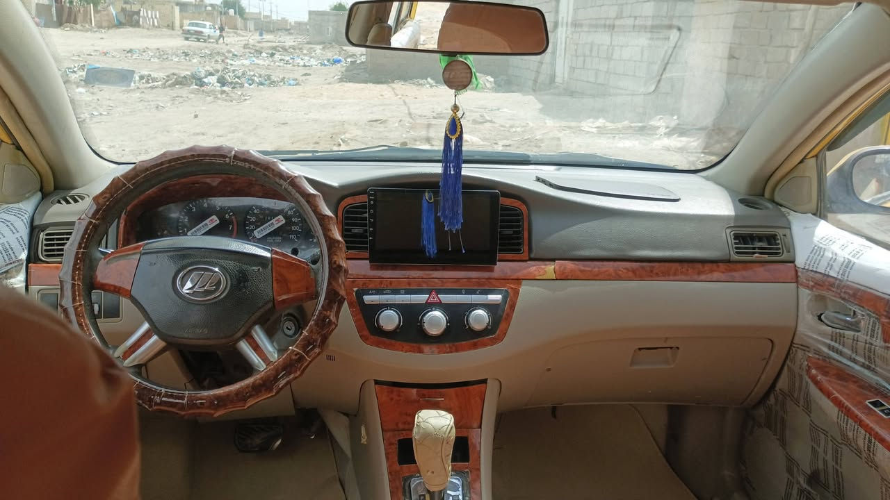 سلام عليكم سياره ليفان 13 جهازه من اطول للطول مكنيه اكير مكفلات امحوره كورله مكنيه او كير رقم انكليزي سنويه 30 تبريد كامل عوزه بس غاز تخم تاير سدر جديد كشنات جلت جديد مكاني ناصريه سوق الشيوخ اسعر 40او بيه مجال رقم***********
