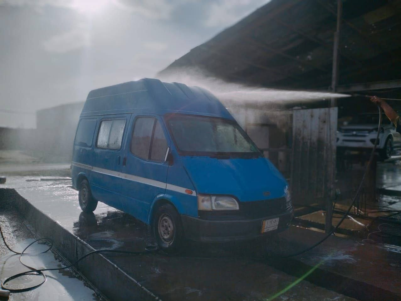 سيارة فان موديل ٩٢
للبيع جاهزة تصلح ان تكون ورشة متنقلة او مطعم اوي شي تحتاج له 
واتساب ***********
