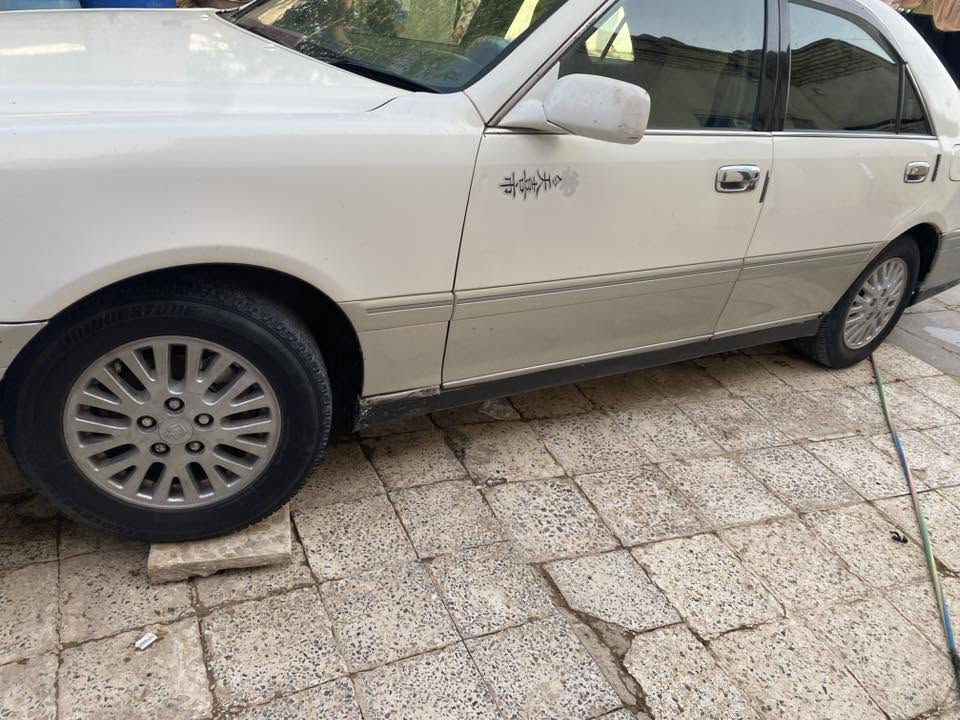 سياره ملكه البيع ادوات كصه  مكينه ونجي رياضي انسه البانزين تبريد حداديه  رقم وسنويه شمالي طبق الصل  سعره 28 وبيه مجال قليل مكاني شطره ***********
