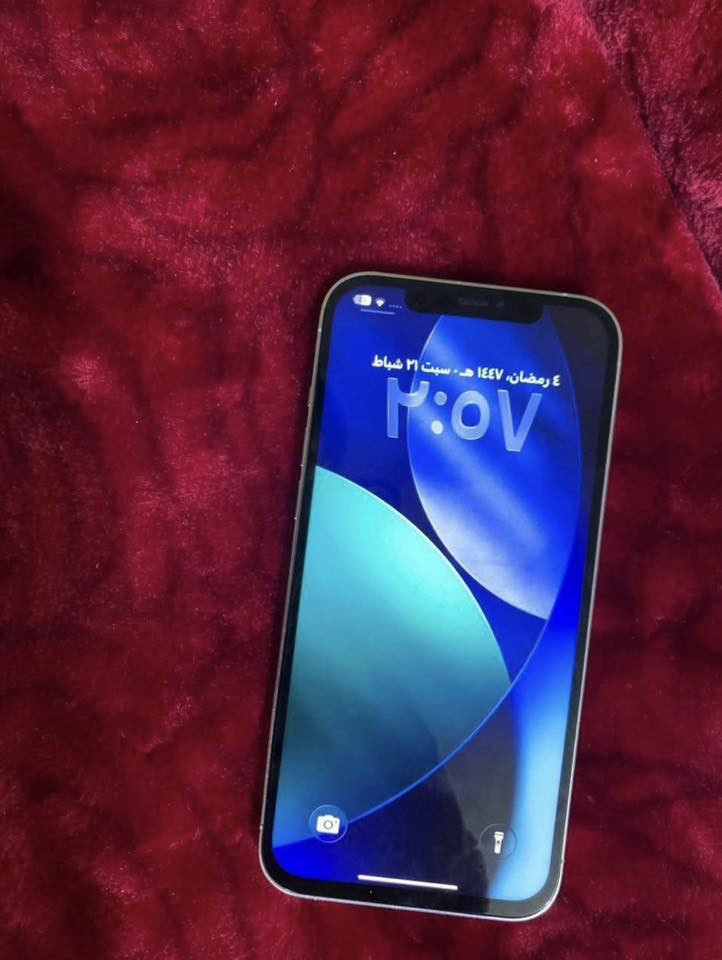 سلام عليكم
آيفون 12 برو ماكس للبيع 
مبدل شاشه وبطاريه أصليات 
فيس إيدي شغال 
شاشه ثلاث خيارات 
ذاكره ٢٥٦
مكاني كربلاء الحر حي العسكري 
السعر ٣٢٥ ألف وبي مجال 
***********
***********
