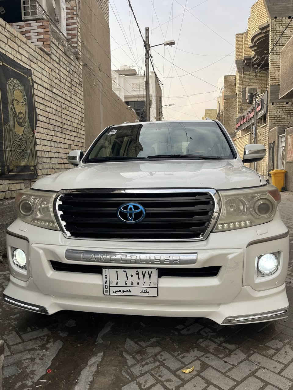 السلام عليكم لاندكروز موديل 2009رقم بغداد سياره جاهزه من كلشي كير مكينه حداده كفاله ماشيه 220 بيه صبغ قطعتين  بدون حادث مكاني بغداد الرصافه سعر 270 وبيه مجال إنشاء الله ***********
