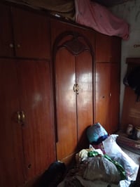 غرفة اخشاب ٦بيبان يرادله ترتيب للبيع ب ٣٠٠ وبيه مجال رقم تلفون ٠٧٧٠٥٣٧...