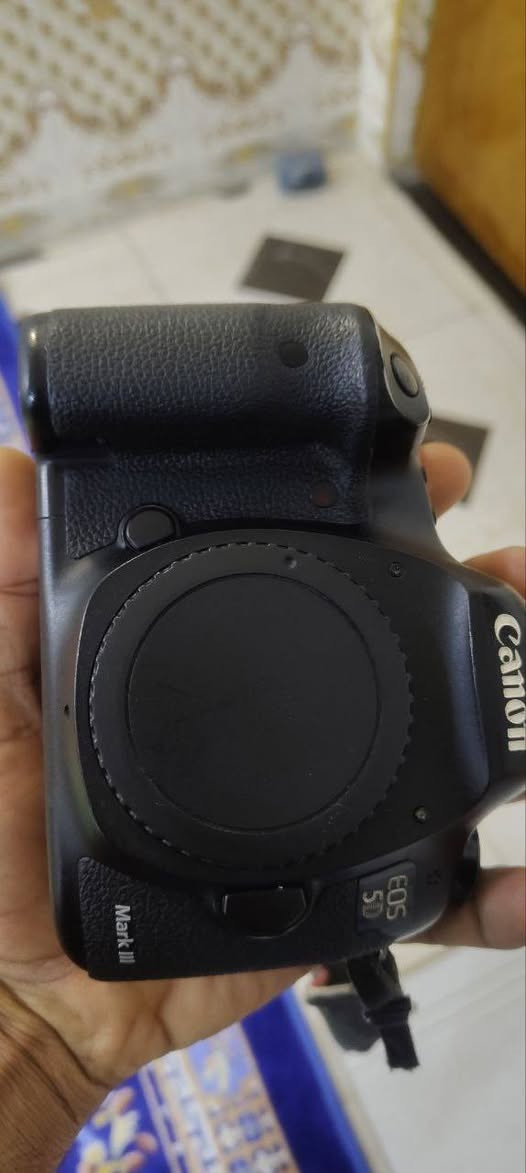 بيع مستعجل  كامره 5d كانون  مارك !!! معه ملحقات حزام تكف رام  معه بطاريه اضافيه  بسعر ٦٥٠بيها مجال  حك الجيه 

بدي فقط   نضافه ٩٥ مكاني نجف


**إذا كنت صاحب هذا الإعلان وتريد حذفه لأي سبب، رجاءا أرسل رسالة إلى الدعم الفني**