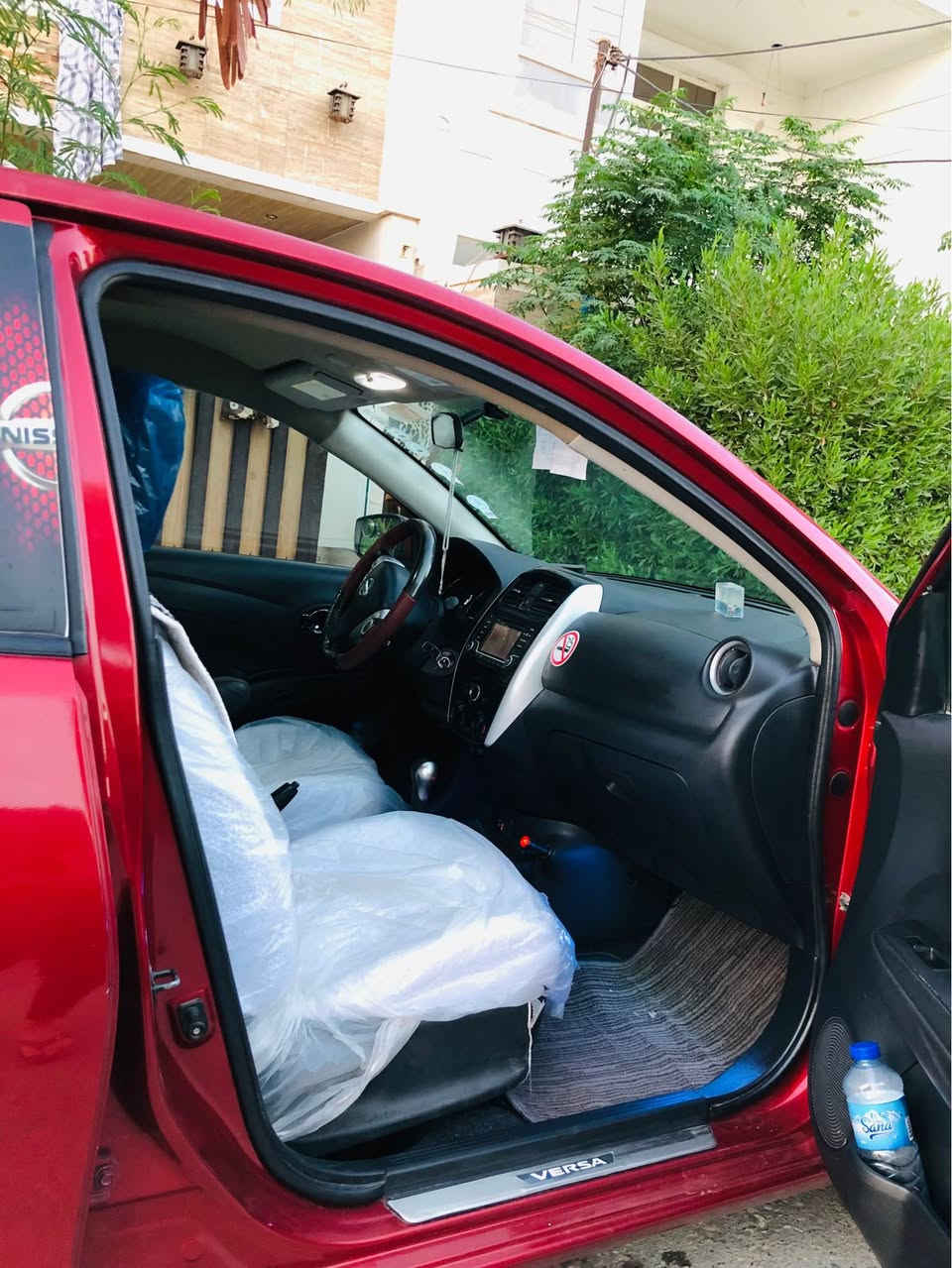 نیسان ڤێرسا 
مۆدێل 2018
مواسەفات Sv
شاشە بیلادی
کامێرا
 ٤ جام کارەبای
بلاجکیتۆر 
دەبڵ گێج
یەدە نیکل
تەحدیل سورحە 

٣ پارەچەی پێشی هەیە بێ ناوگرت
ئێرباگ سوکان سیستەم
ژمارەی خاوەنی 
0750 425 88 99 أربيل, العراق
