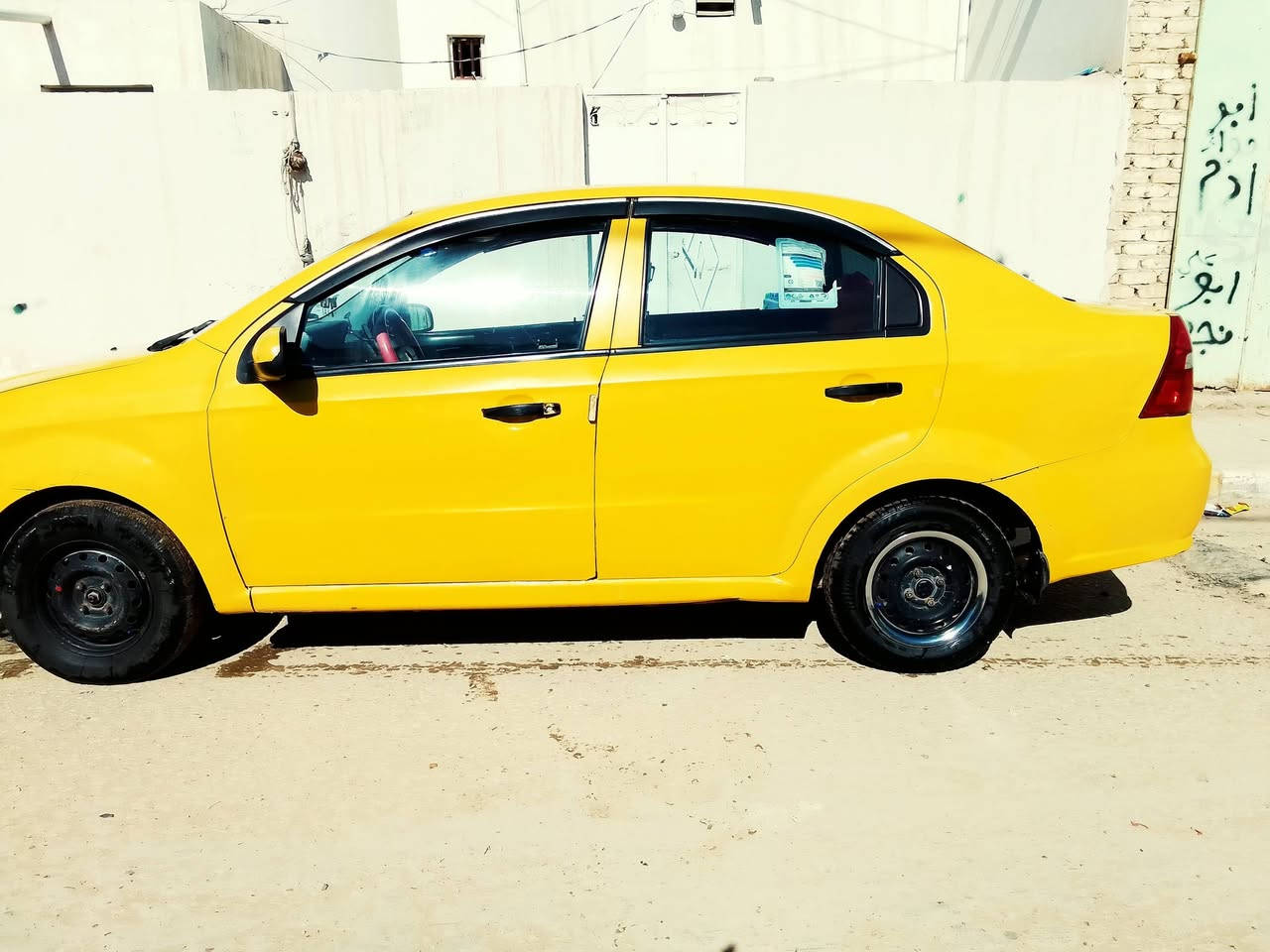 السلام عليكم افيو 2007 مكينه مسكر جير عادي رقم نجف السنويه 2030 هيئه وغرامات مصفرهه تبريد التدفئه كهربائيات خير من الله عنوان السياره الحمزه الشرقي السعر 38 وبيها مجال بسيط ***********
