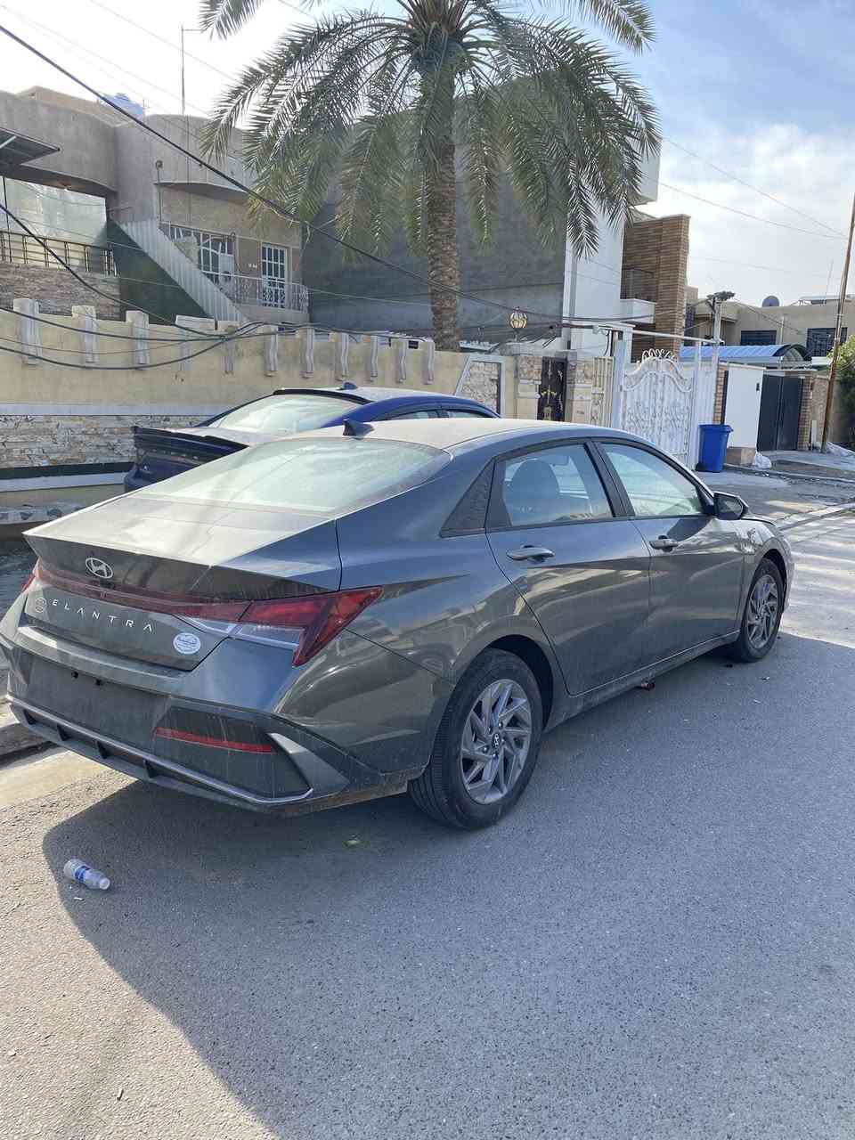 النترا 2024 دخول جديد باسمي 
ماشيه 2000 فقط 
  فحص موقت 
جاهزه للبيع بدون صبغ 
بدون رقم 
بدون ايرباك كلهم سليمات 
الموقع بغداد 
بصمه 
شاشه جبيره متصله 
السعر 140 $ بيه مجال 

‭٠٧٨٨ ٦٨٤ ٢٦٠٧‬
