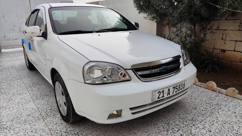 سلام عليكم للبيع سيارة اوبترا
رقم سليمانية  سنويه بسمي موديل 2010 جاهزة تدفئه تبريد تخم تايرات جديد حدادية دواخل نظيفة السيارة بيه صبغ 3  قطع   معروضة 80 وبيه مجال مكان سياره ديالى خانقين 
***********
*********** خناقين, ديالى
