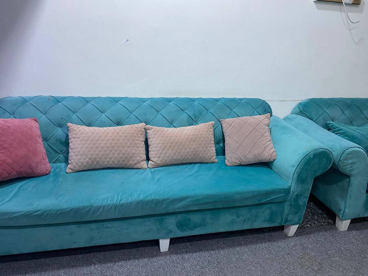 سلام عليكم قنفات كويتي سعر ٢٥٠قفل ***********وات ساب
