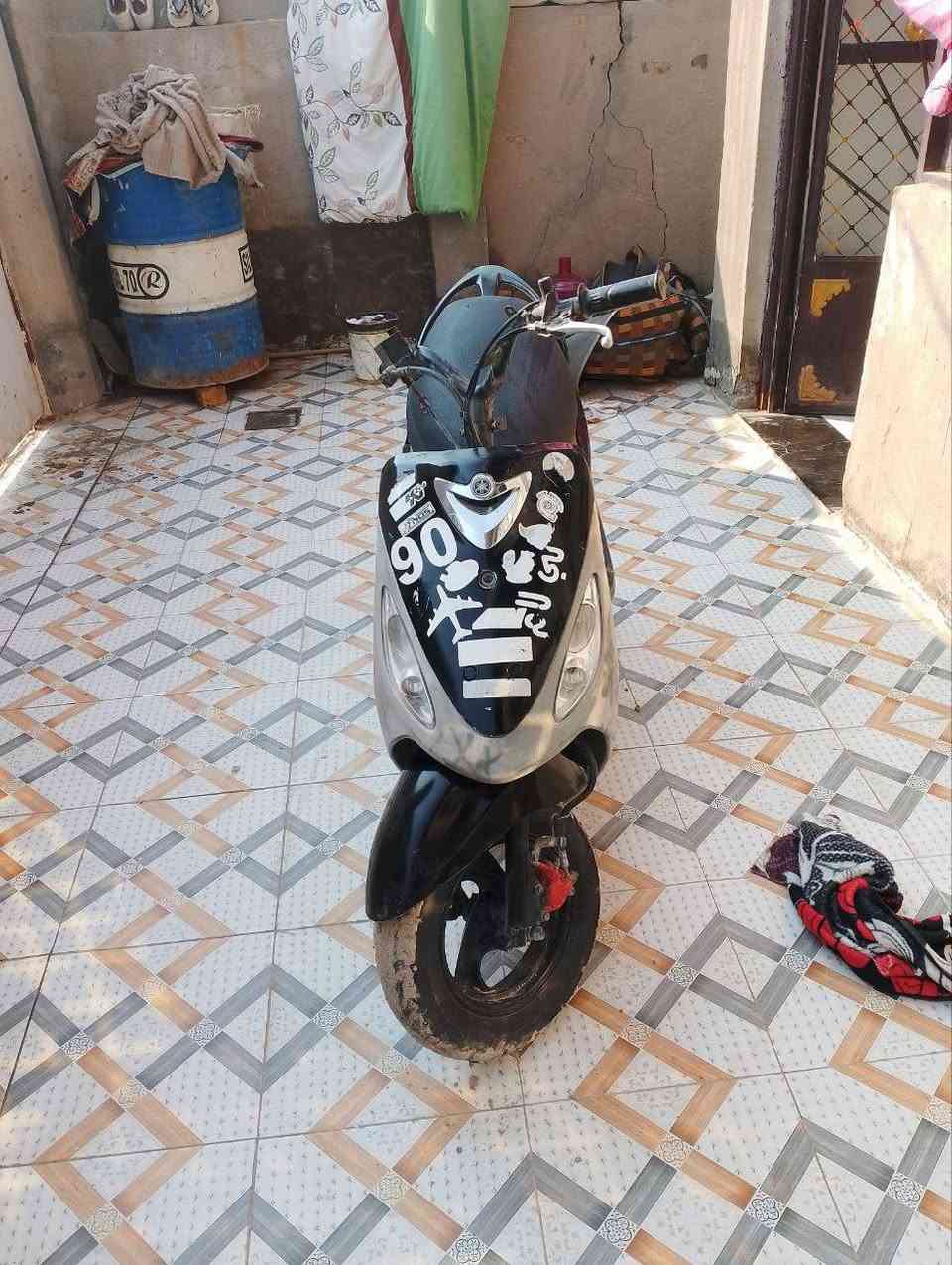 منغولي مفتوحه 49
***********
مكاني حله شارع80 
450 وبيها مجال
