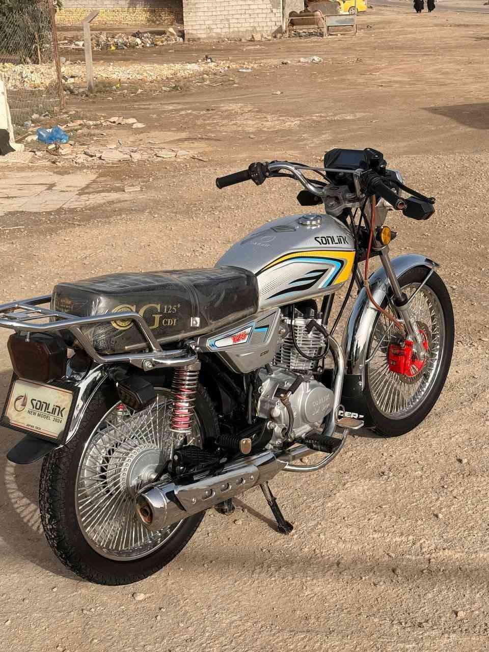 تايكر سكنر 24 محدث 25 نظافه فول 
ومكفوله كفاله عامه 
ب675 وبيه مجال
مكانه عفج
***********
