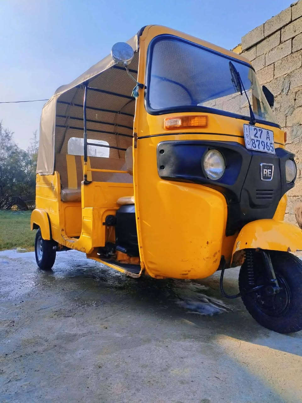 سلام عليكم تكتك للبيع 20 رقم وسنويه سعر 5400 وبيها مجال خاص مقلق اتصال ***********
