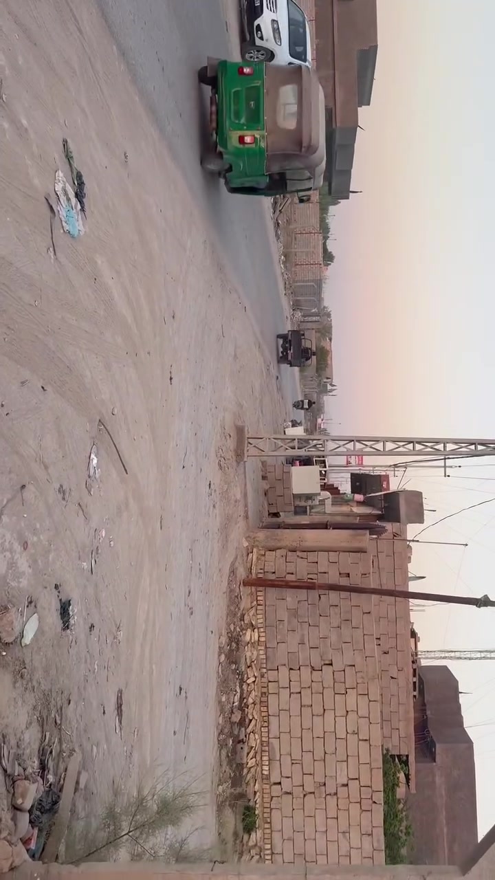 السلام عليكم قطعه للبيع طابو زراعي طريع المعاره قبل لتوصل سيد جواد على الشارع مباشر موقع تجاري 400متر واجه 10ونص السعر 110مليون اتصال ***********

