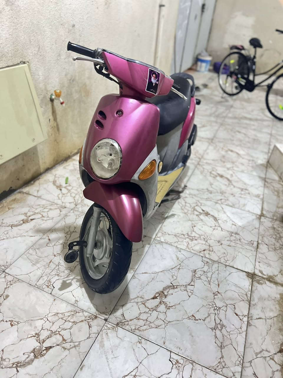 السلام عليكم دراجة فلة للبيع كلة ؏ البلاد مامفتوحة دراجة نظيفة مناقصة مــن شي كاملة من كلشي  ***********
الجزيرة باب الهوة  السعر 875 وبيهة مجال
