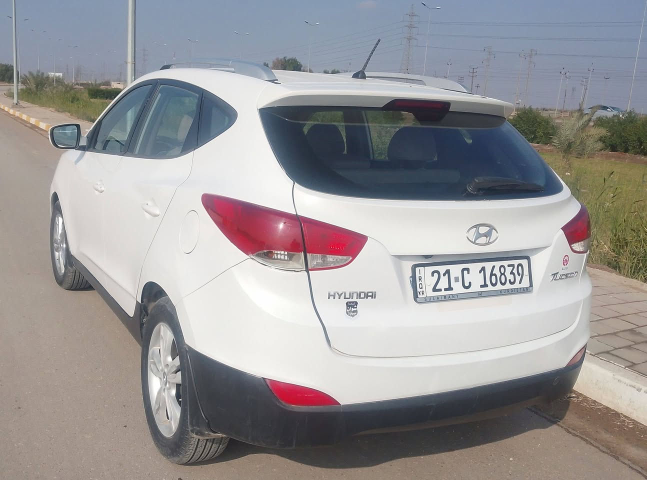 توسان موديل 2012 خليجي
محرك 2000 دوش مكفوله من الصرف 
رقم سليمانيه بأسمي تحويل مباشر 
بيها بنيد مصبوغ اثر جراد مكفوله من الحادث 
السعر 125 
الأتصال ***********
المكان الصويره
