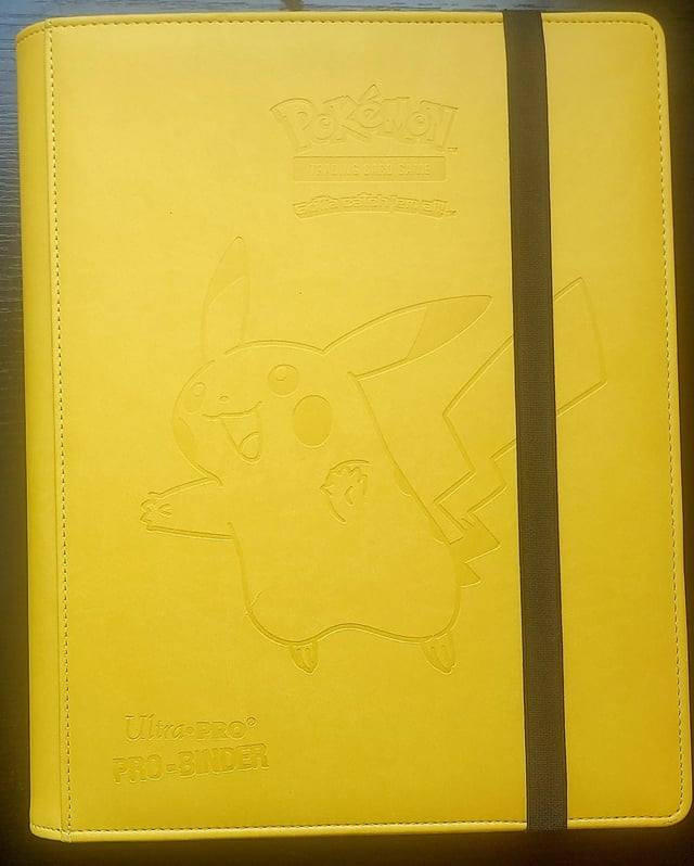السلام عليكم
🔥 بايندر بوكيمون Ultra Pro أصلي 🔥
• سعة 360 بطاقة
• ضهر الورق جلد قوي وفخم
• غلاف البايندر متين ويحمي بطاقاتك من الغبار والانثناء
• ماركة Ultra Pro المعروفة بالجودة
• نقش بيكاتشو مميز وأنيق 🟡⚡
مثالي لهواة التجميع وحفظ البطاقات بطريقة احترافية.


**إذا كنت صاحب هذا الإعلان وتريد حذفه لأي سبب، رجاءا أرسل رسالة إلى الدعم الفني**
