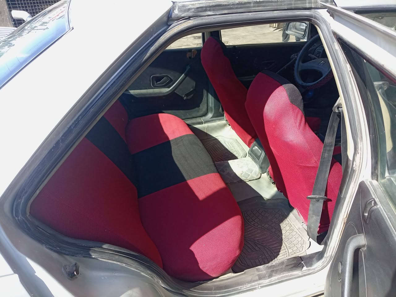 السلام عليكم سياره بيجو ٢٠٠٨ لون سلفر رقم انكليزي سياره جاهزه خير من الله السعر ٢٨  رقم***********
