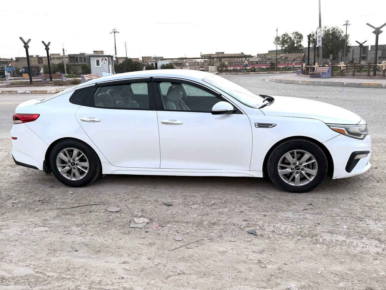 اوبتما موديل 2019 امريكي بيه بنيد وجاملغ بدون دواخل رقم بغداد باسمي تحويل مباشر وبيه طخه بسيطه يم قبق البانزين ورش الجاملغ الخلفي  سعر 135 المكان الديوانيه/ البدير 
***********
