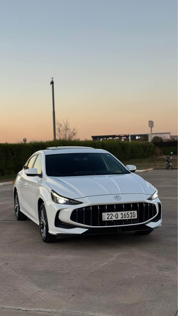 مؤديل 2025 ره قه م هه ولير سياره كه هـيچي نيه ده عامي بؤ ده عامي به شه رت نوقته ي نيه نها قؤپيكي بچوك له سه قفو بونيتي هيه بي ده ست كاري  10 هه زار رؤشتوه شاشه ئه كتيف ده بل ئه كتيف مواسه فات فول سلايت بريك به سمه ٥ كاميره ئوتؤ هؤلد كوشن جلد لايت ليد گيج ئه ليكتروني شوين هه ولير نرخ 119 مه عامه ليكي زور زور كه م ژ.م *********** أربيل, العراق
